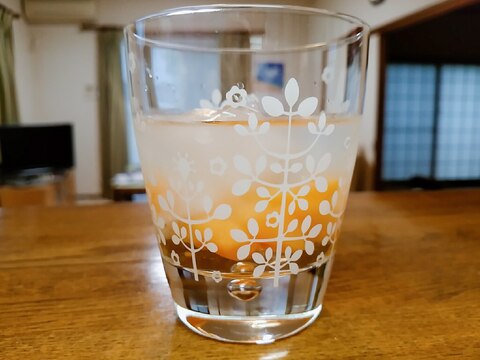 びわ入り梅酢ドリンク